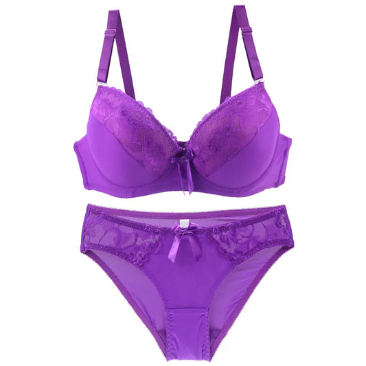 Audace Velours : l’ensemble lingerie grandes tailles qui allie maintien et élégance.